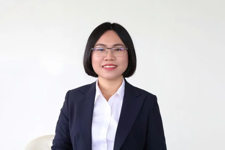 Chân dung Bà Đặng Thị Luận